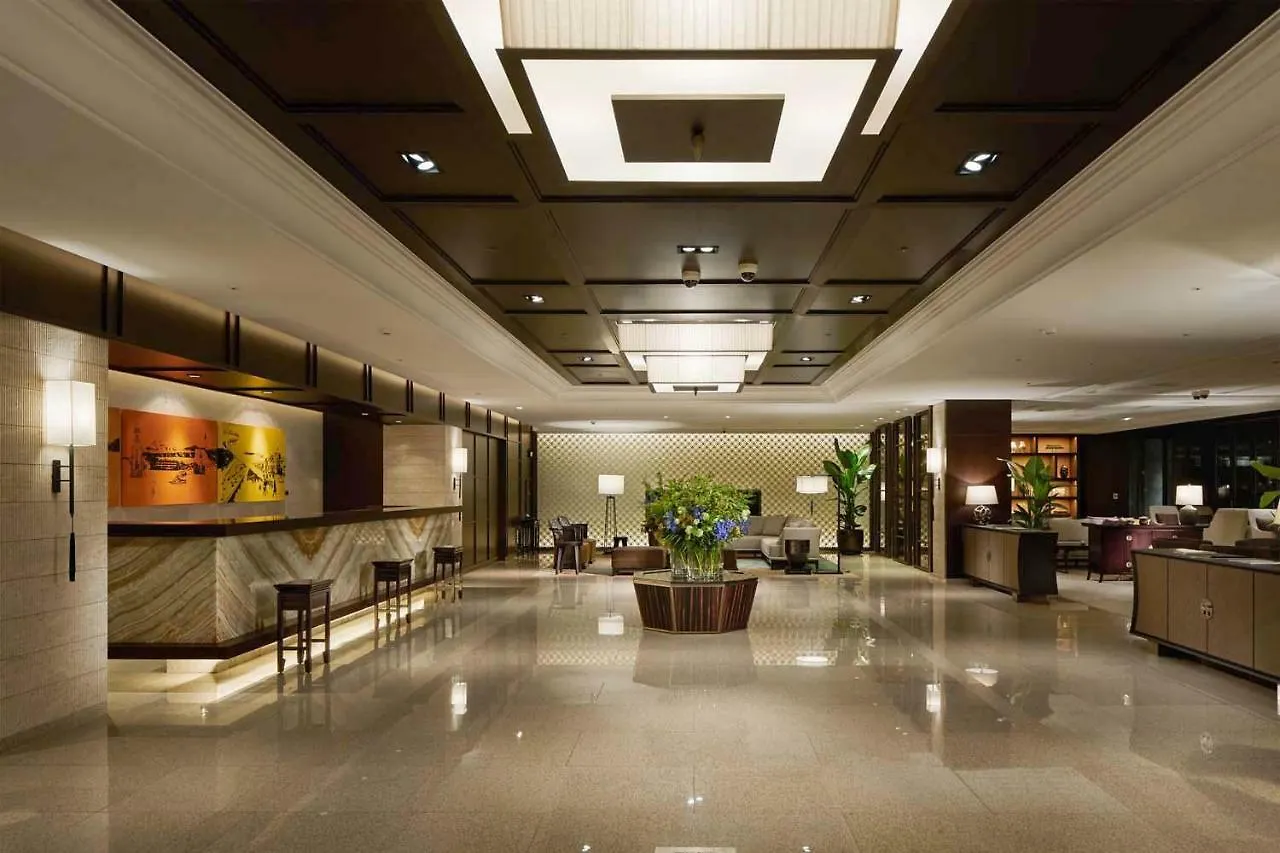 Royal Hotel Seoul 4*,